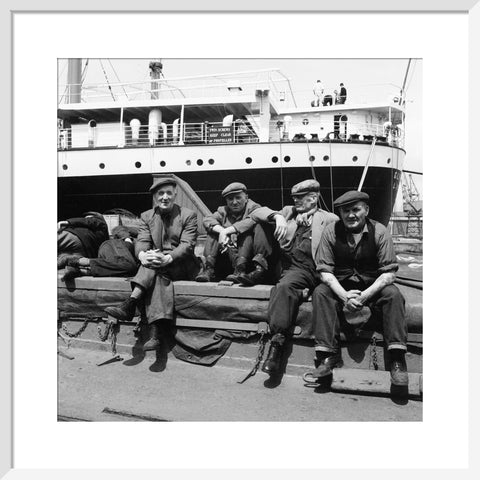 Dockers taking a break c.1960