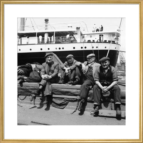 Dockers taking a break c.1960