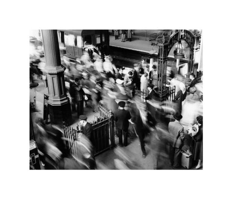 Rush hour at Victoria Railway station c.1955