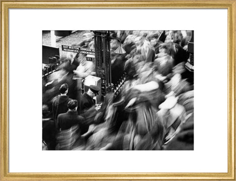 Rush hour at Victoria Station 1960