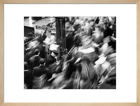 Rush hour at Victoria Station 1960