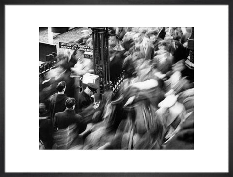 Rush hour at Victoria Station 1960