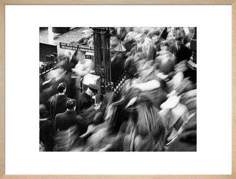 Rush hour at Victoria Station 1960