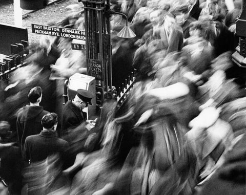 Rush hour at Victoria Station 1960