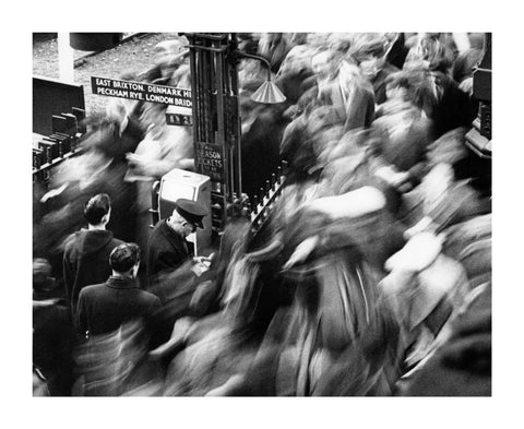 Rush hour at Victoria Station 1960