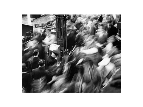 Rush hour at Victoria Station 1960