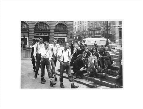 Group of skinheads & hippies in Piccadilly Circus 1969