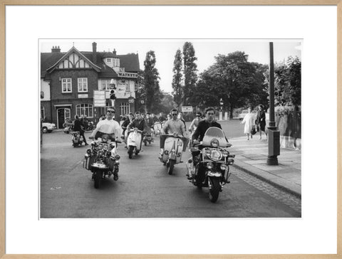 Mods' on scooters 1964