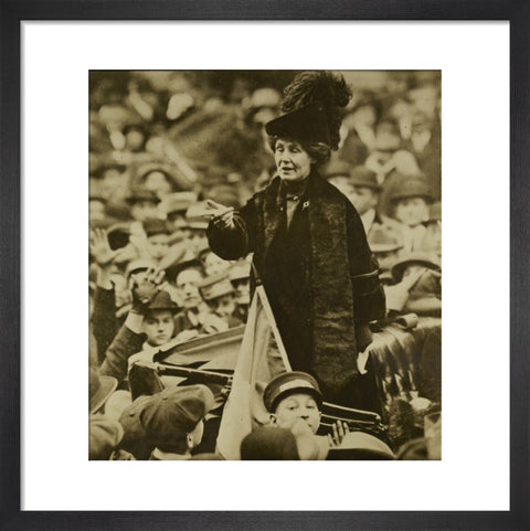 Emmeline Pankhurst addressing a crowd in New York C. 1900