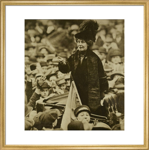 Emmeline Pankhurst addressing a crowd in New York C. 1900