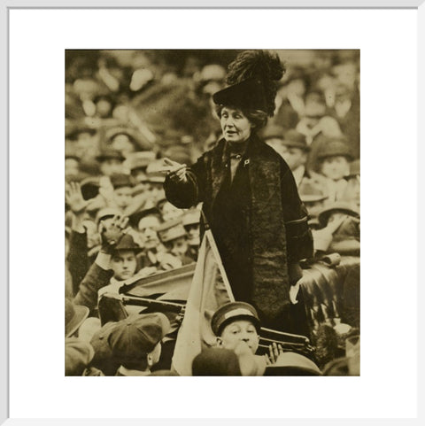 Emmeline Pankhurst addressing a crowd in New York C. 1900