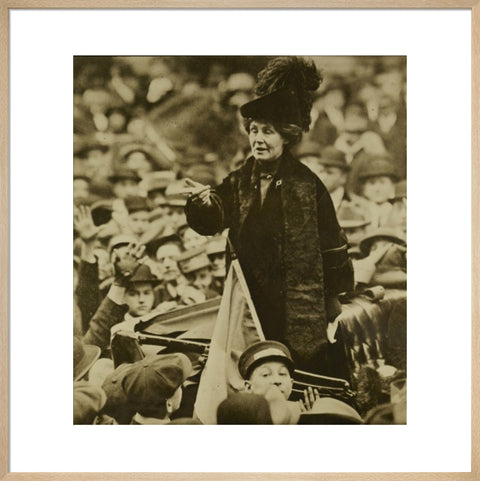 Emmeline Pankhurst addressing a crowd in New York C. 1900