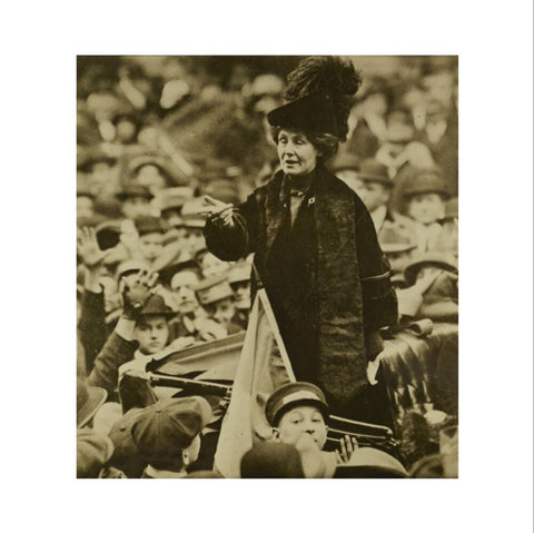 Emmeline Pankhurst addressing a crowd in New York C. 1900