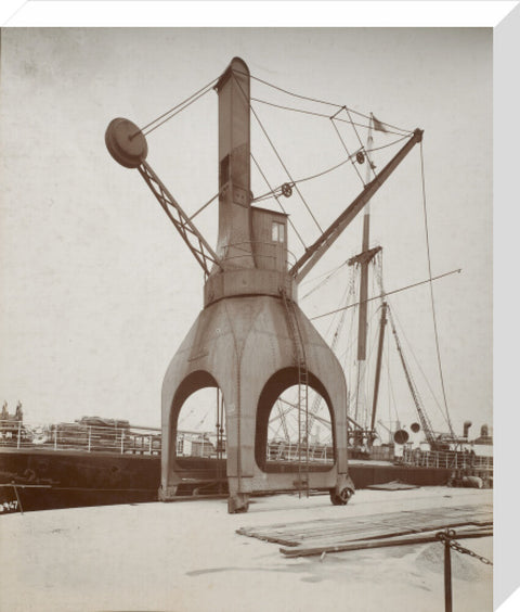 Disharge of cargo by hydraulic crane c.1920