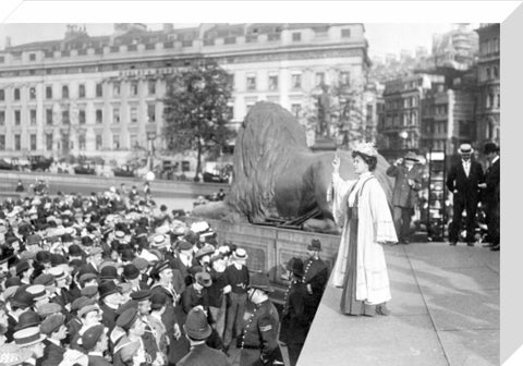 Emmeline Pankhurst addressing crowds at Trafalgar Square 1908