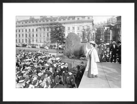 Emmeline Pankhurst addressing crowds at Trafalgar Square 1908