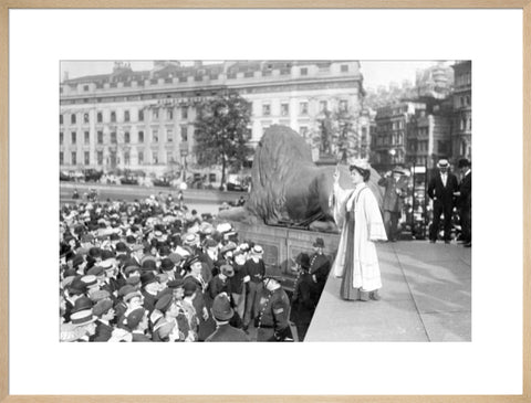 Emmeline Pankhurst addressing crowds at Trafalgar Square 1908