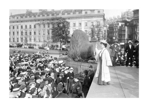 Emmeline Pankhurst addressing crowds at Trafalgar Square 1908