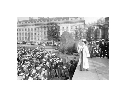 Emmeline Pankhurst addressing crowds at Trafalgar Square 1908