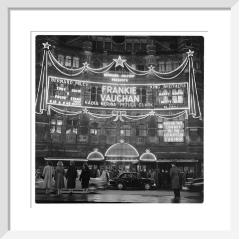 A night shot outside the Palace Theatre 1958