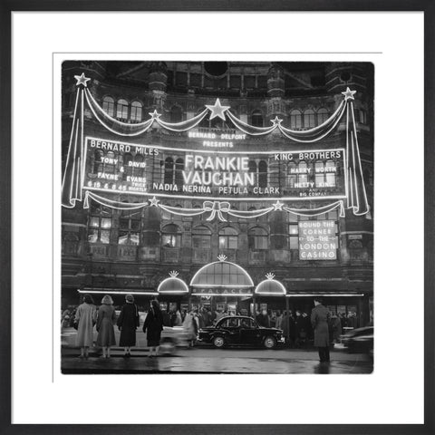 A night shot outside the Palace Theatre 1958