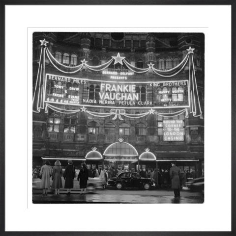 A night shot outside the Palace Theatre 1958