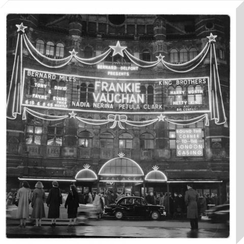 A night shot outside the Palace Theatre 1958