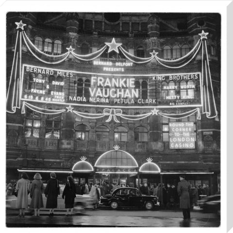 A night shot outside the Palace Theatre 1958