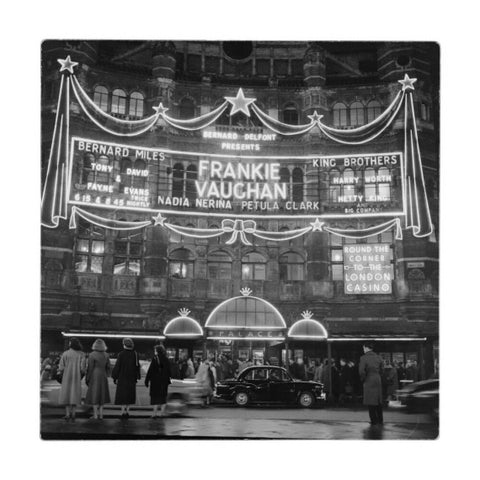 A night shot outside the Palace Theatre 1958