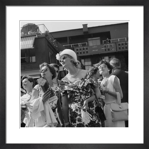 Women attending the All England Lawn Tennis1960