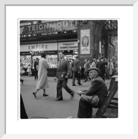 Shoe polisher Liverpool Street Station c.1960