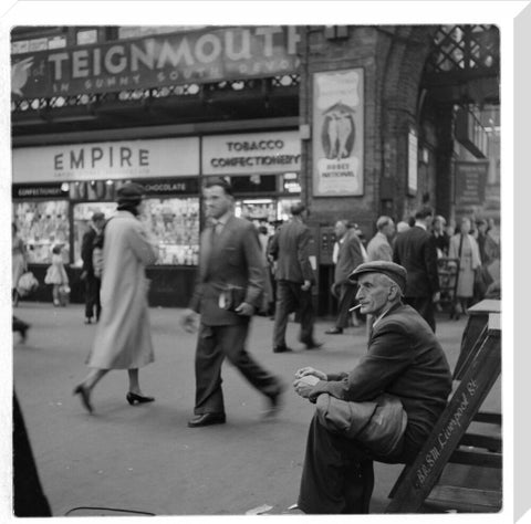 Shoe polisher Liverpool Street Station c.1960