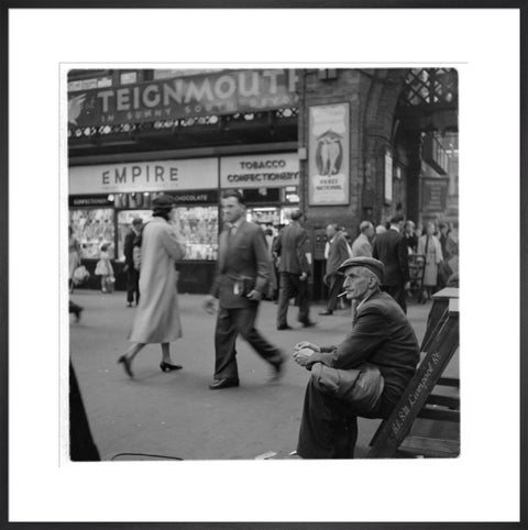 Shoe polisher Liverpool Street Station c.1960