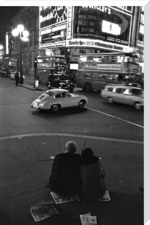 Piccadilly Circus at night 1960