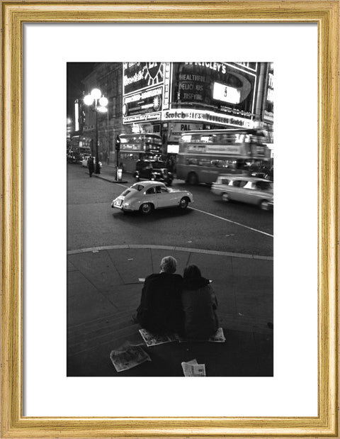 Piccadilly Circus at night 1960