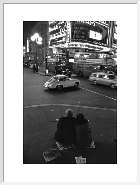 Piccadilly Circus at night 1960