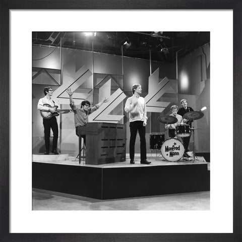 Manfred Man performing on Ready Steady go 1964