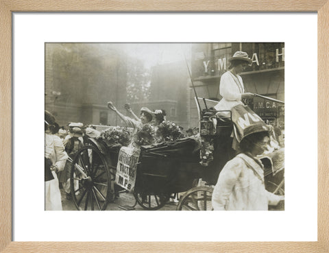 Mary Leigh and Edith New the first suffragette window smashers