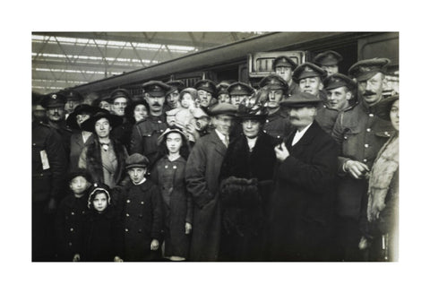 Soldiers leaving for the war from Waterloo Station 1916.