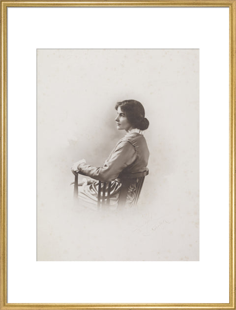 Photograph of Suffragette Violet Aitken 1905