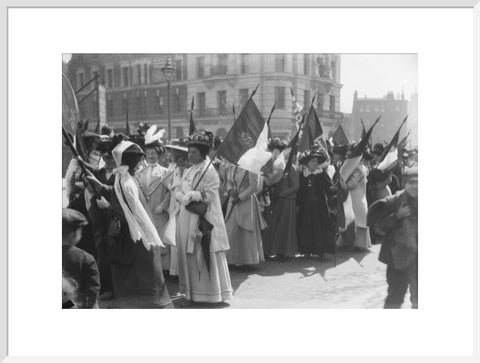 Suffragettes in a procession to promote the Women's Exhibition 1909