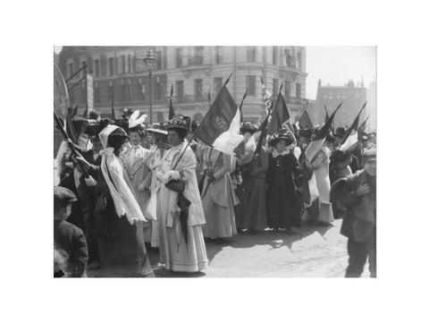 Suffragettes in a procession to promote the Women's Exhibition 1909