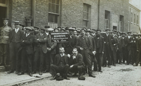 Grenadier Guards reservists queueing to re-enlist 1914