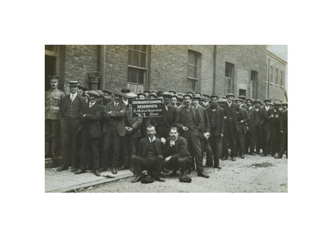 Grenadier Guards reservists queueing to re-enlist 1914