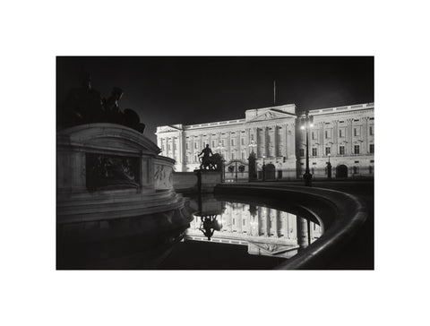 Buckingham Palace at night1920-1933