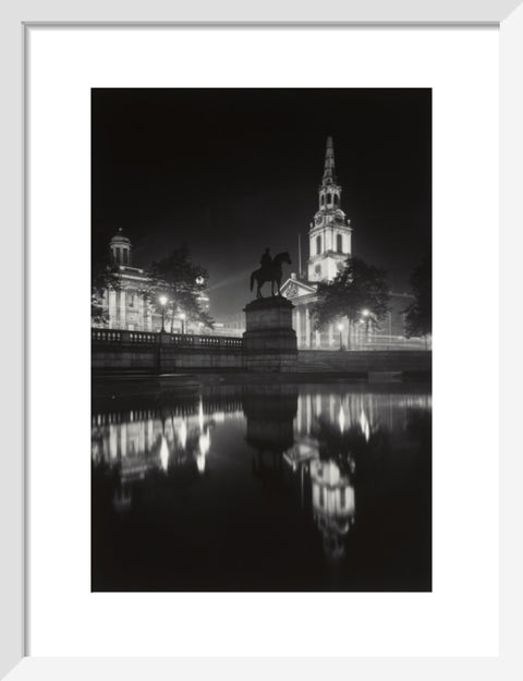 Trafalgar Square at night