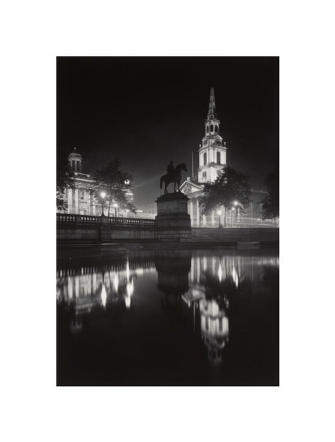 Trafalgar Square at night