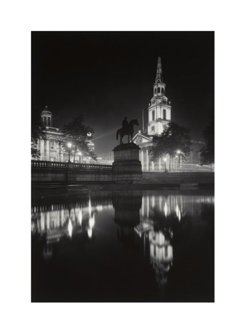 Trafalgar Square at night