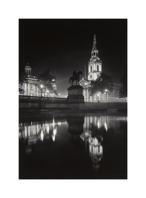 Trafalgar Square at night