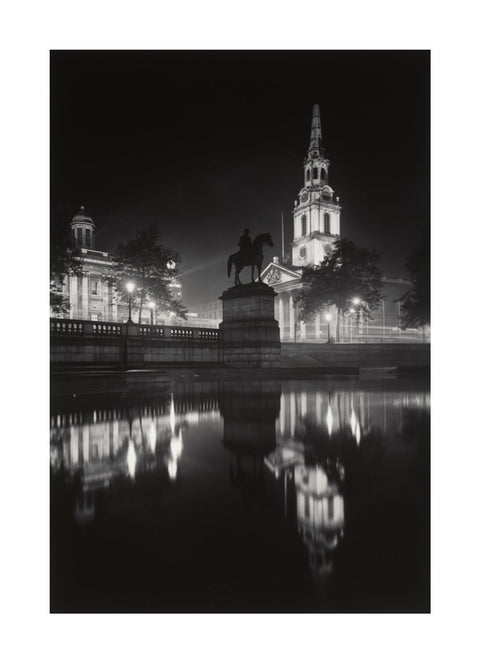 Trafalgar Square at night